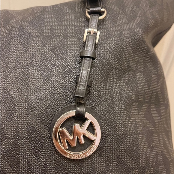 Michael Kors Black Tote Bag. Please read Description Notes - Picture 7 of 16